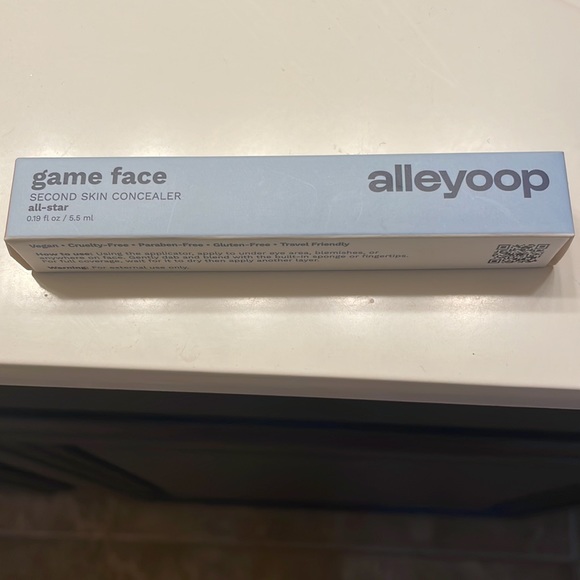 One FULL SIZED Alleyoop Game Face Second Skin Concealer in All Star - Picture 2 of 3